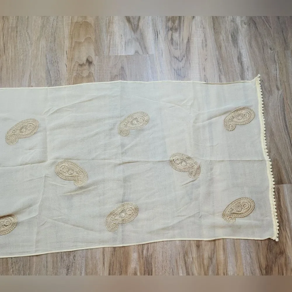 🔺️NWT Cream Embroidered Sequined Paisley Rayon Scarf